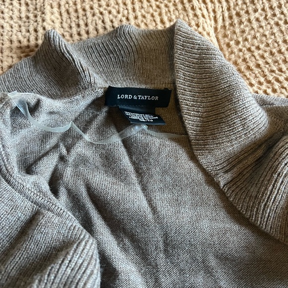 Tan Ruffled Wrap/Shawl - Picture 2 of 2